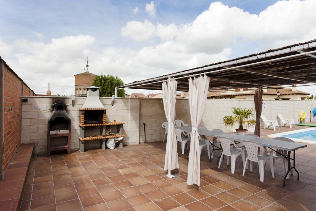 Tiara Vacaciones Vila Nava de la Asuncion Exterior foto