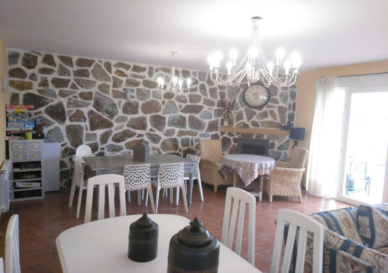Tiara Vacaciones Vila Nava de la Asuncion Exterior foto
